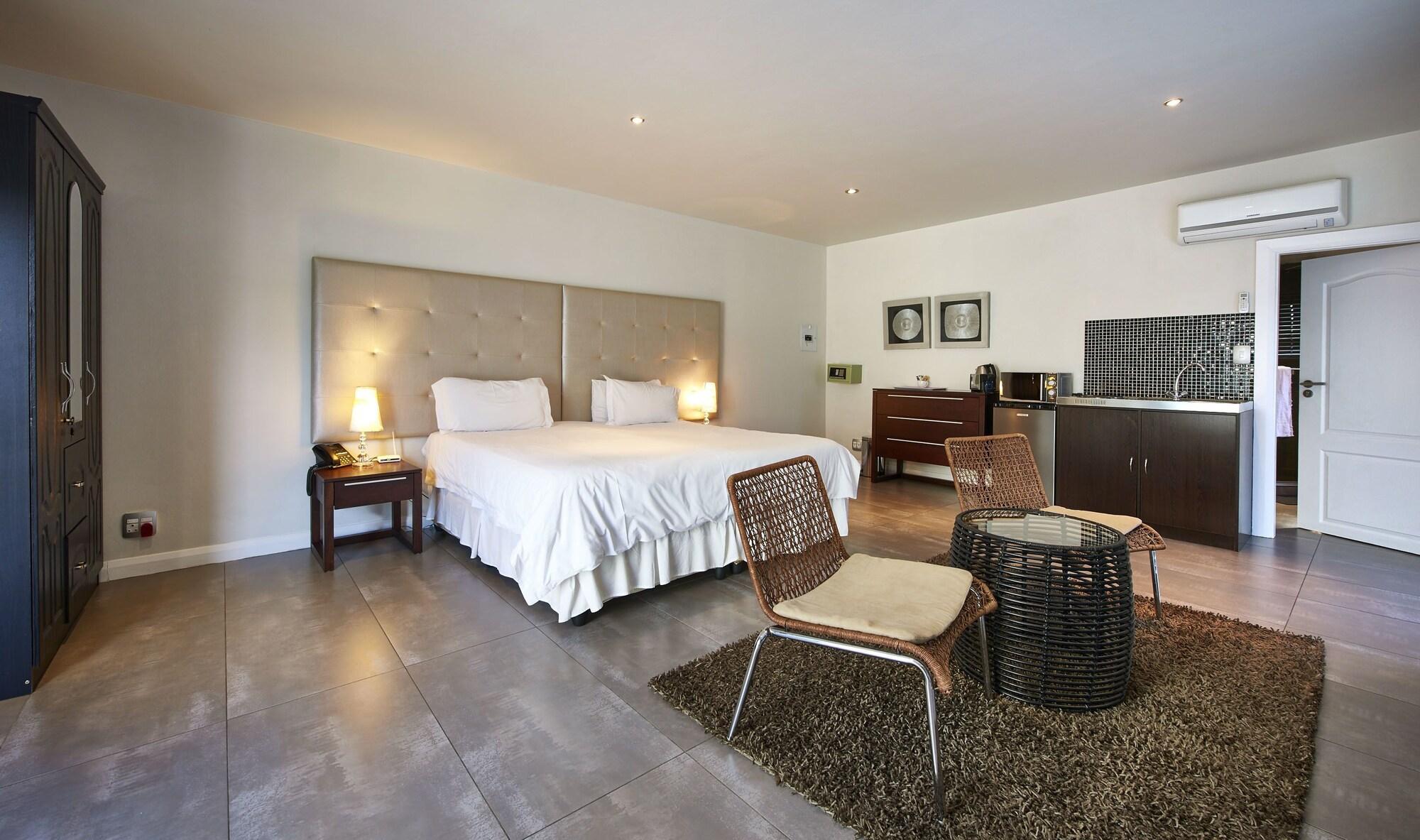 Dynasty Forest Sandown Self Catering Hotel Joanesburgo Exterior foto