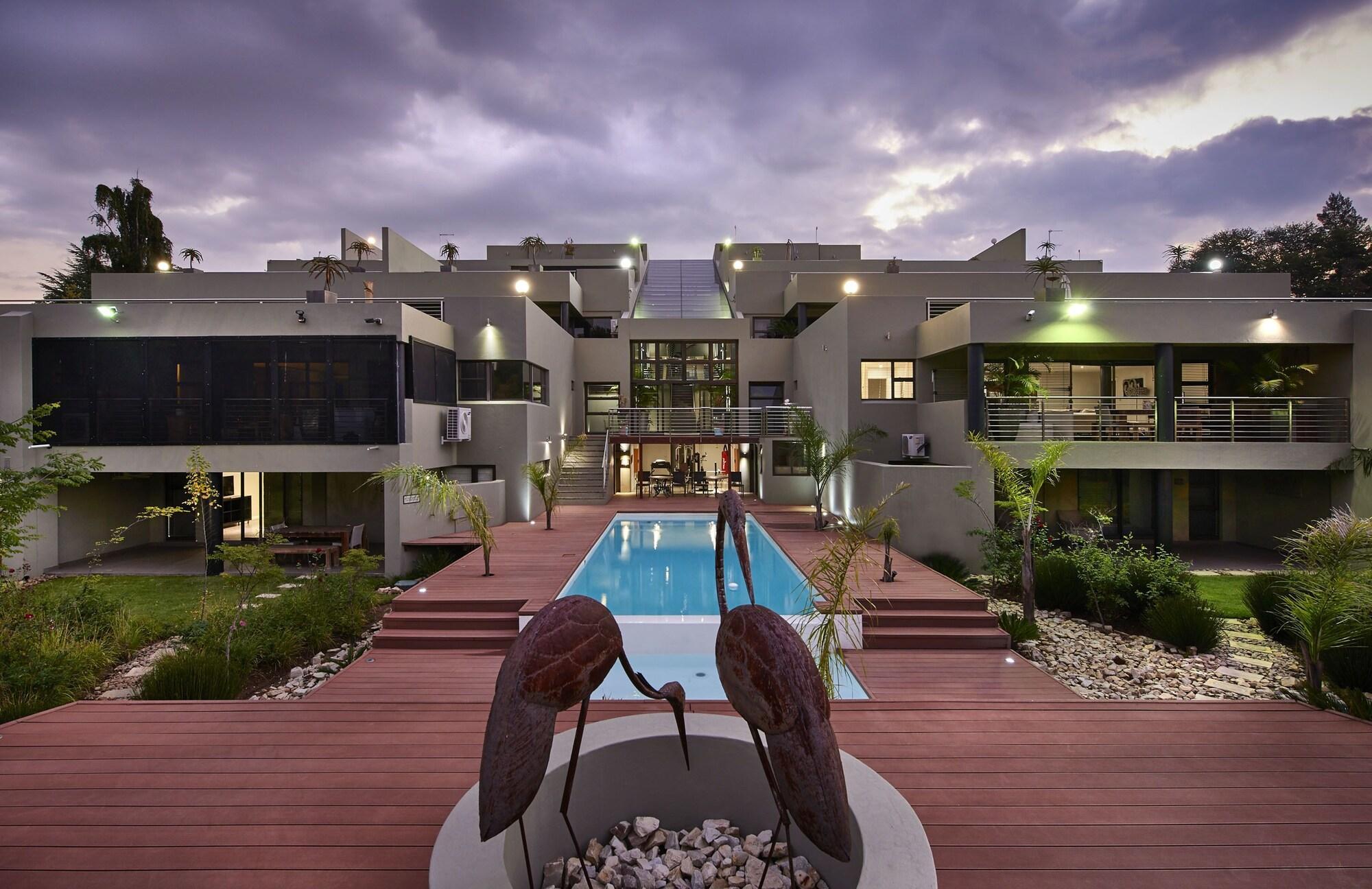 Dynasty Forest Sandown Self Catering Hotel Joanesburgo Exterior foto